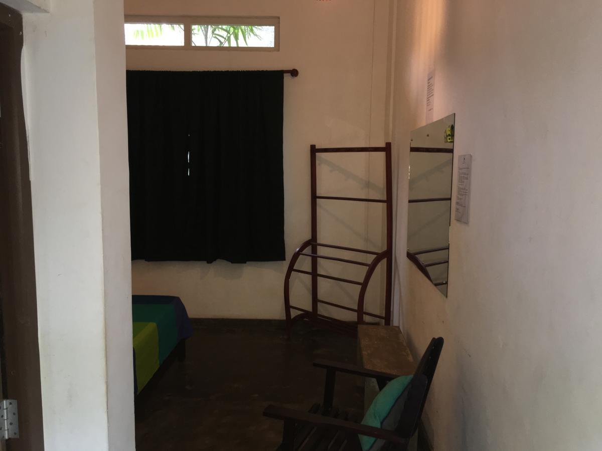 Dehiwala-Mount Lavinia Colombo Beach Hostel מראה חיצוני תמונה